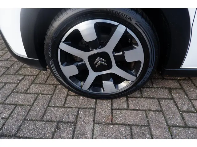 Citroën C3 1.2 PureTech S&S Shine Automaat 2017 Benzine 15