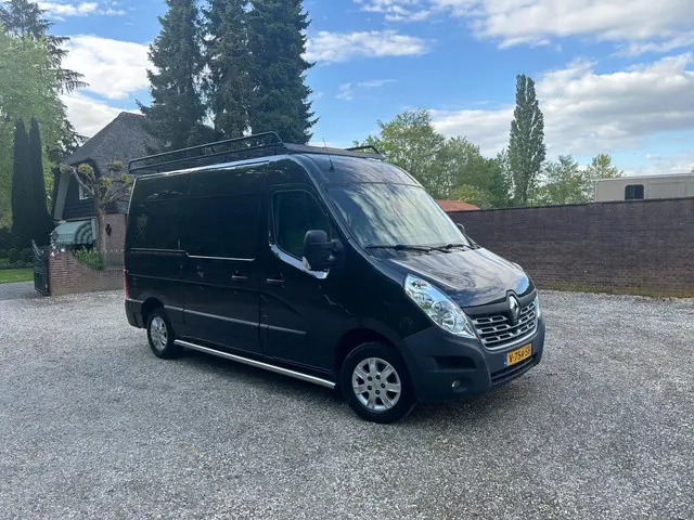 Renault Master T35 2.3 dCi L2H3 Energy 2018 Diesel 10
