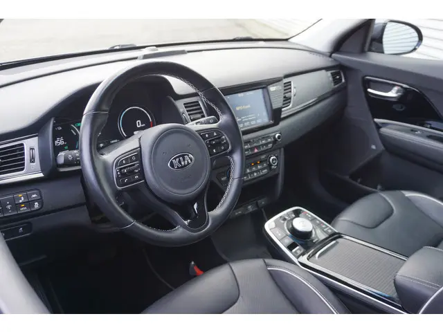 Kia e-Niro ExecutiveLine 64 kWh 2019 Elektrisch 11