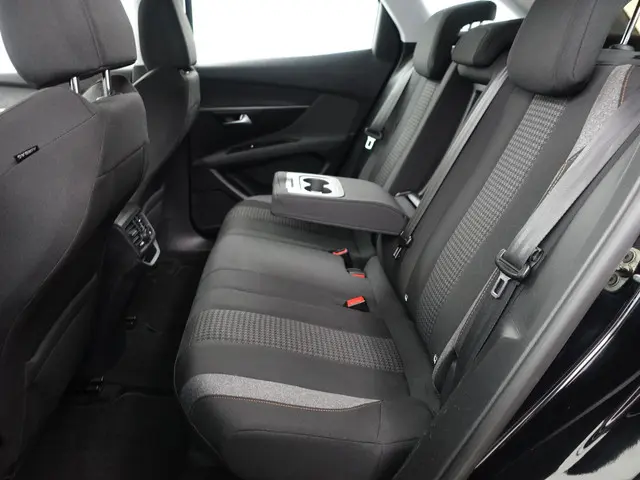 Peugeot 3008 1.2 PureTech Allure- 2017 Benzine 20