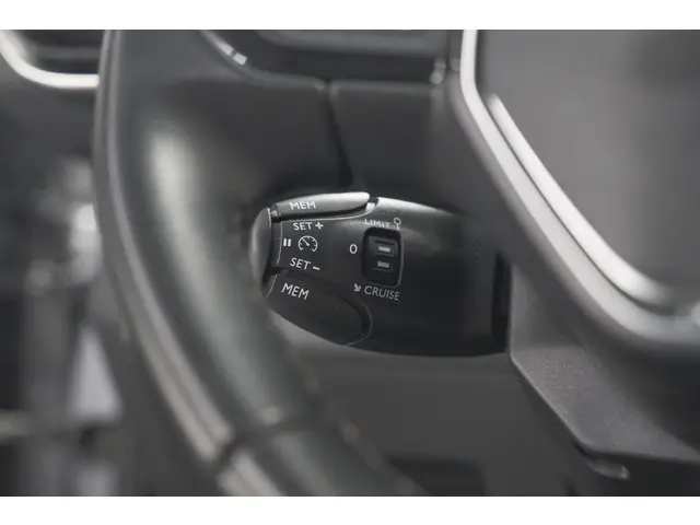 Peugeot 3008 PureTech 130 EAT8 GT Line 2019 Benzine 42