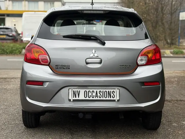 Mitsubishi Space Star 1.0 Cool+ 2018 Benzine 11