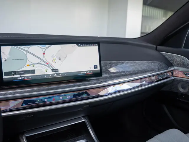 BMW 7 Serie Sedan M760e xDrive 2023 Hybride Benzine 11