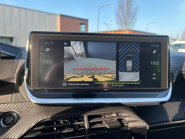 Peugeot 208 1.2 PureTech GT automaat 2021 Benzine 15