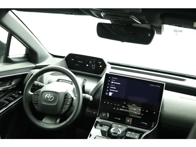 Toyota bZ4X Business Plus 71 kWh 2023 Elektrisch 74