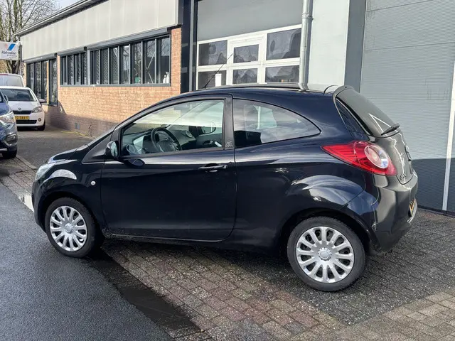 Ford Ka 1.2 Limited start/stop 2014 Benzine 6