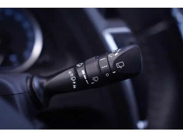 Toyota Auris 1.6 First Edition 2015 Benzine 20