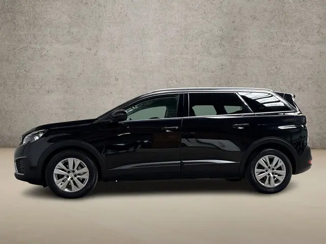 Peugeot 5008 1.2 PureTech Sport 7 Persoons 2020 Benzine 2