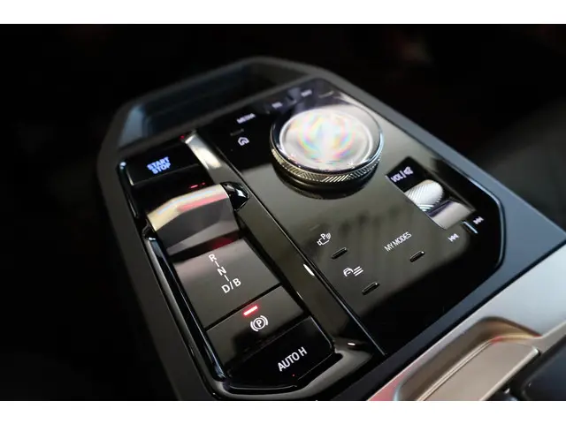 BMW iX xDrive40 2022 Elektrisch 22