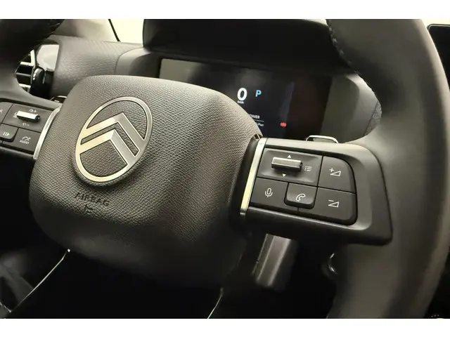 Citroën C4 Hybrid 145pk Plus 2025 Hybride Benzine 20