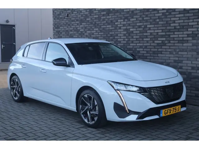 Peugeot 308 1.2 PureTech Allure 2024 Benzine 6