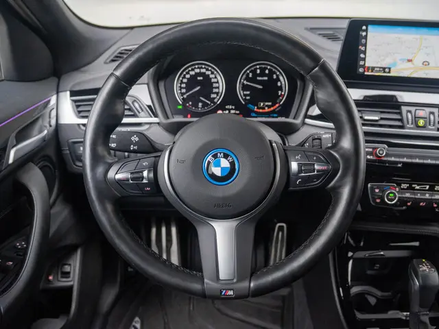 BMW X2 xDrive25e 2022 Hybride Benzine 7