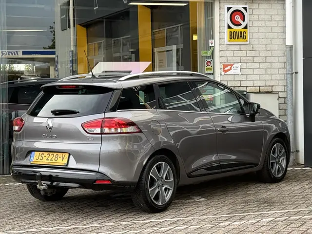 Renault Clio Estate 0.9 TCe Night&Day 2016 Benzine 6
