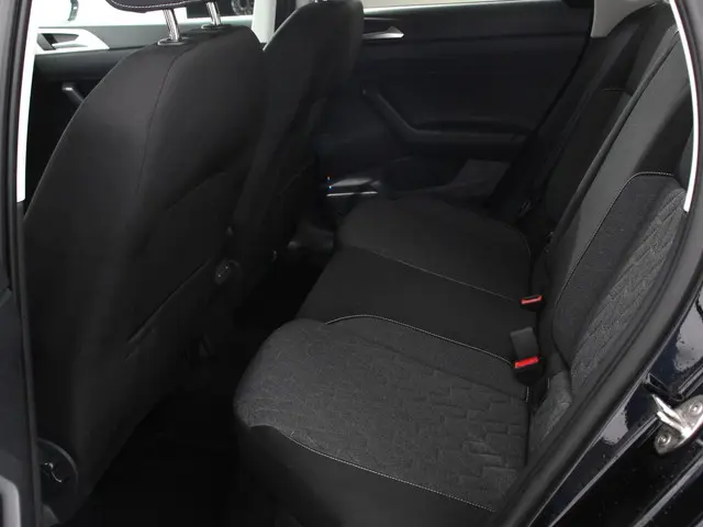 Volkswagen Polo 1.0 TSI Move 2024 Benzine 9