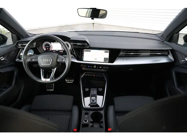 Audi A3 Limousine 35 TFSI 3x S-Line 150PK 2023 Benzine 4