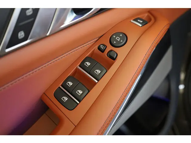 BMW X7 xDrive40i 2025 Benzine 28