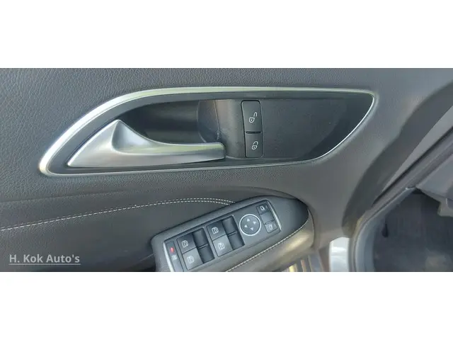 Mercedes-Benz B-Klasse 180 Ambition 2015 Benzine 19