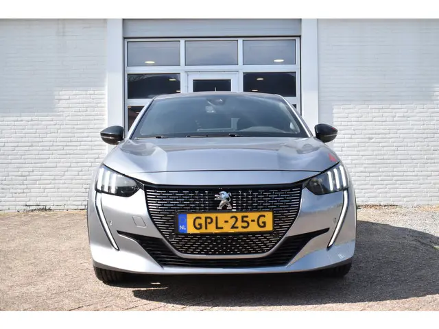 Peugeot 208 PureTech 100 EAT8 GT 2023 Benzine 7