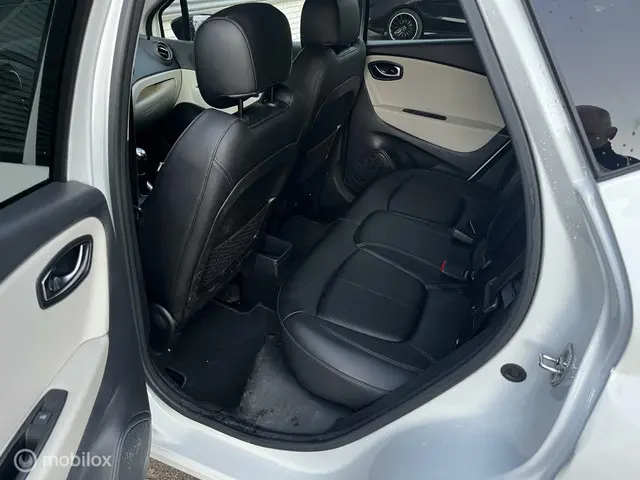 Renault Captur 0.9 TCe LEER/NAVI/CRUISE/SCHADE 2017 Benzine 9