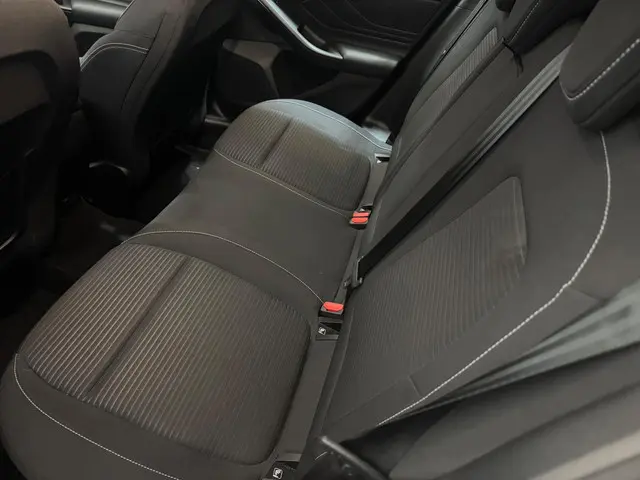 Ford Focus 1.0 EcoBoost ST Line Business 2018 Benzine 17