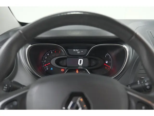 Renault Captur TCe 90 Limited 2017 Benzine 35