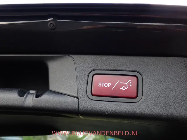 Mercedes-Benz B-Klasse 180D 2019 Diesel 33