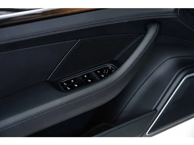 Porsche Panamera Sport Turismo 2.9 4S 2018 Benzine 35