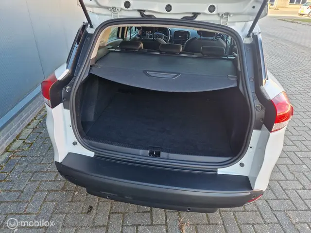 Renault Clio Estate 0.9 TCe Zen 2017 Benzine 13