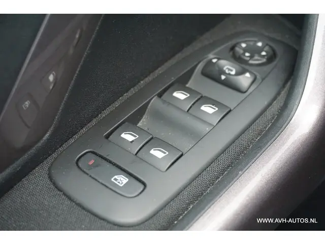 Peugeot 2008 1.2 PureTech Style 2016 Benzine 17