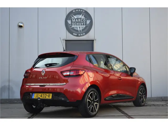 Renault Clio 1.2 Expression 2016 Benzine 2