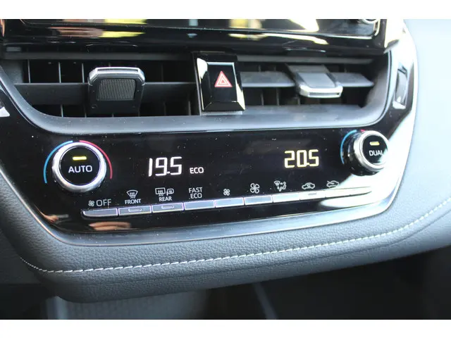 Toyota Corolla 1.8 Hybrid Active 2021 Hybride Benzine 19