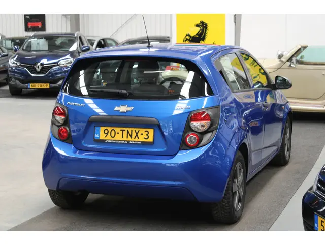 Chevrolet Aveo 1.2 LS 2012 Benzine 4