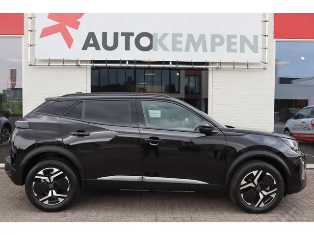 Peugeot 2008 1.2 HYBRID 136 GT 2024 Hybride Benzine 34
