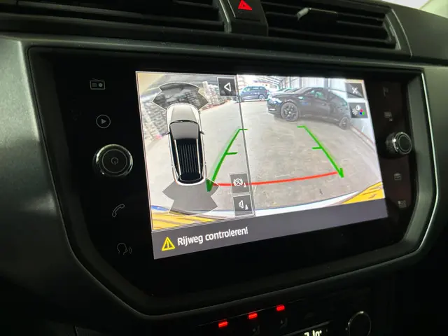 SEAT Arona 1.0 TSI Style Business Intense 2019 Benzine 3