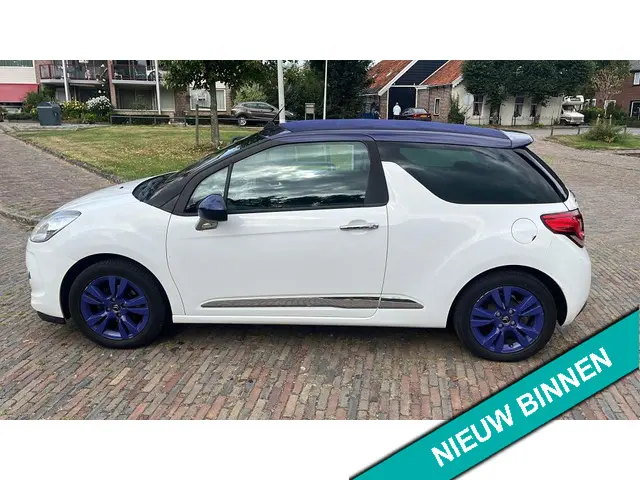 Citroën DS3 Cabrio 1.2 VTi Chic 2013 Benzine 3
