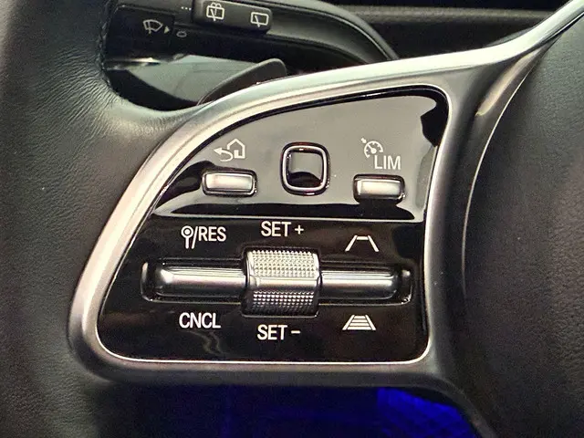 Mercedes-Benz A-Klasse 200 Premium Plus 2021 Benzine 22