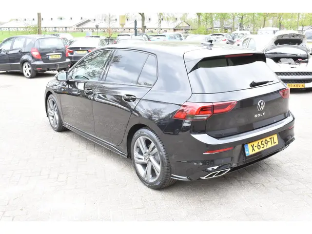 Volkswagen Golf 1.5 TSI R-Line 2023 Benzine 36