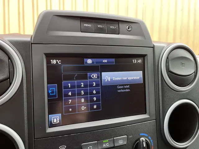 Peugeot Partner 1.6 BlueHDi 75 L1 Premium 2017 Diesel 19