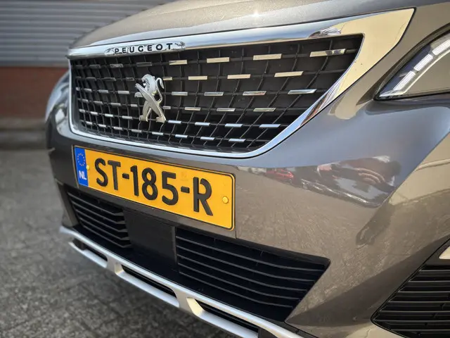 Peugeot 3008 1.2 PureTech GT Line 2018 Benzine 4