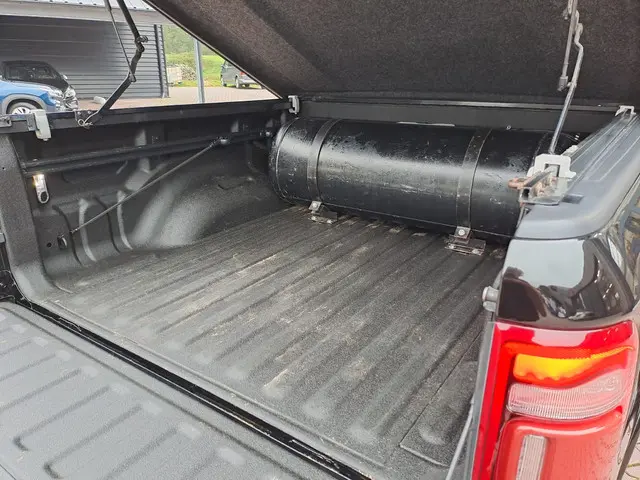 Dodge Ram 1500 5.7 V8 4x4 Crew Cab Laramie 2019 LPG/Gas 32