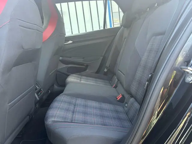 Volkswagen Golf 2.0 TSI GTI 2021 Benzine 15