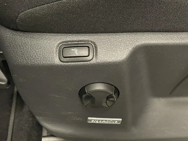 Volkswagen Touran 1.5 TSI DSG Highline 2020 Benzine 13