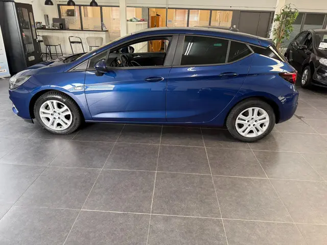 Opel Astra 1.2 Business Executive 2020 Benzine 4