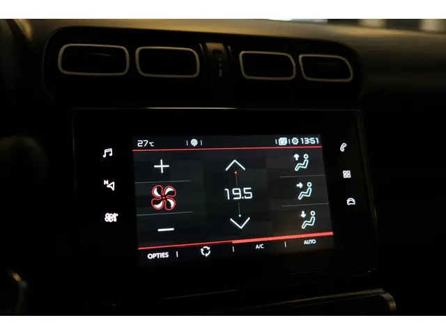 Citroën C3 Aircross PT 110 Shine 2019 Benzine 26