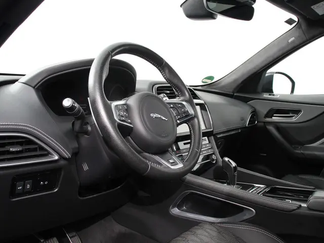 Jaguar F-PACE 5.0 V8 AWD SVR 551 pk 2019 Benzine 22