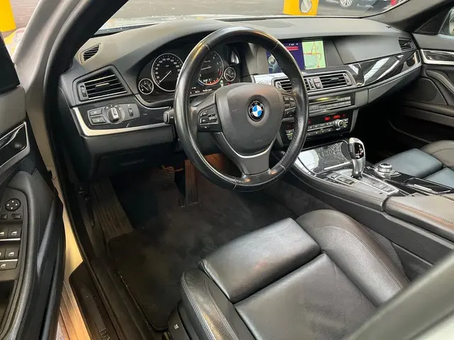 BMW 5 Serie 520i // NL PRIJS 14499 // Nieuwe APK 2013 Benzine 4