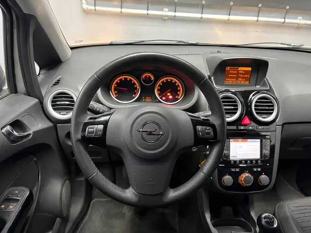 Opel Corsa 1.2-16V BlitZ 2014 Benzine 13