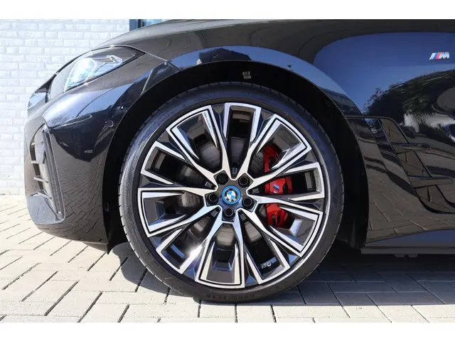 BMW i4 M50 2023 Elektrisch 6