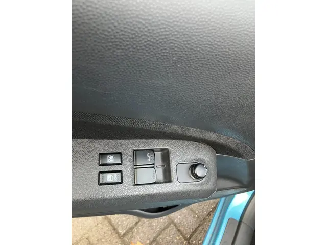 Suzuki Splash 1.2 Comfort Airco N.a.p 2013 Benzine 17