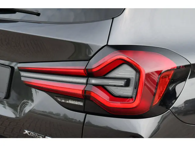 BMW X3 xDrive30e M-Sport 2021 Hybride Benzine 30